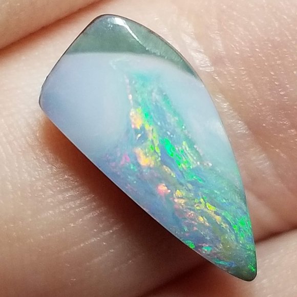 Australian Winton Opal * 14.7 x 6.7 x 4.2mm * solid, natural, gemmy boulder opal - Picture 13 of 15
